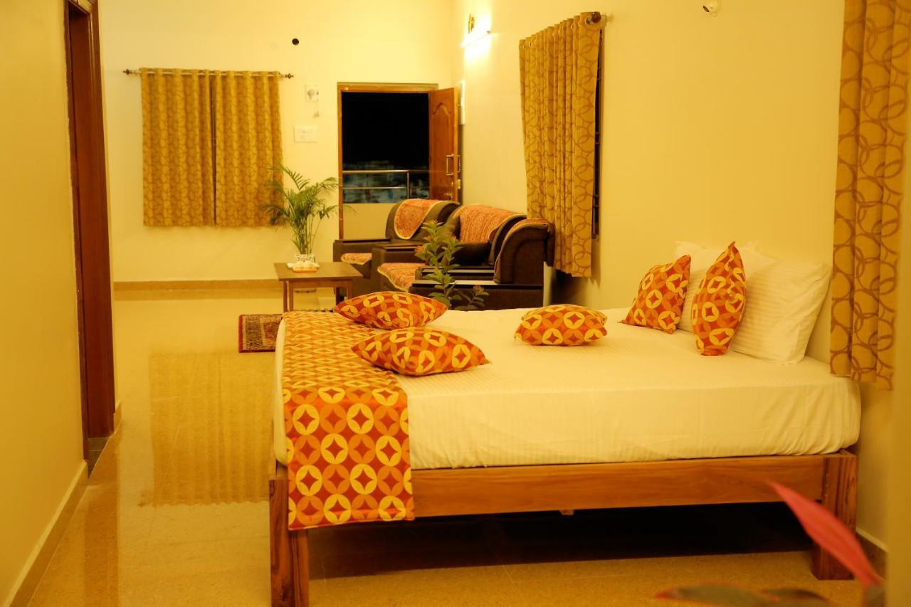 Bhavana Homestay Tirupati Extérieur photo
