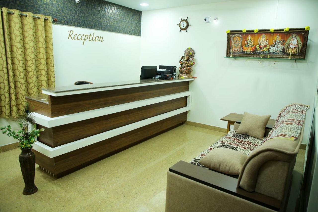 Bhavana Homestay Tirupati Extérieur photo